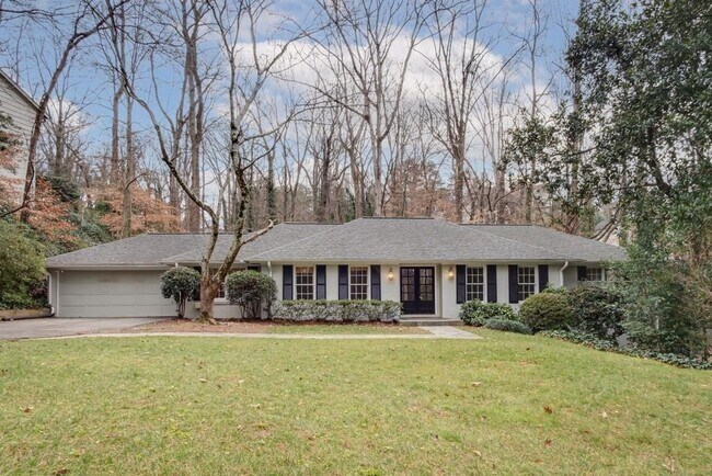 4601 Club Cir NE in Atlanta, GA - Building Photo - Building Photo