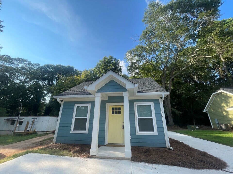 170 Johnson Dr Ext in Athens, GA - Foto de edificio