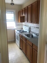 126 Mott St in New Bedford, MA - Building Photo - Building Photo