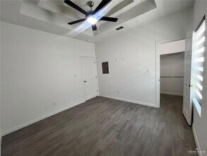 12509 N 39th Ln, Unit 3 in McAllen, TX - Building Photo - Building Photo