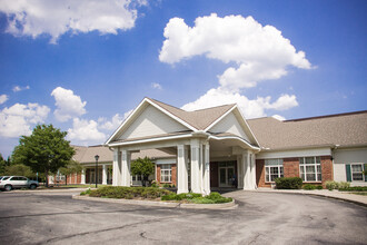 1 Johnsarbor Dr W, Unit 1 in Brighton, NY - Foto de edificio - Building Photo