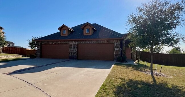 property at 1048 W Sierra Vista Ct