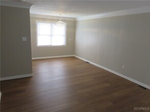 1621 Dearborn Dr in Virginia Beach, VA - Building Photo - Building Photo