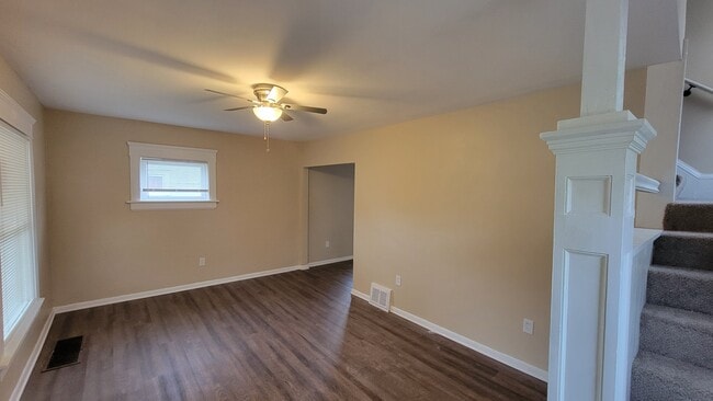 431 Delmar Ave in Akron, OH - Foto de edificio - Building Photo