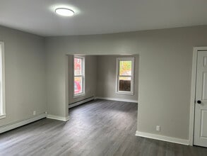 643 Burlington St in Watertown, NY - Building Photo - Building Photo
