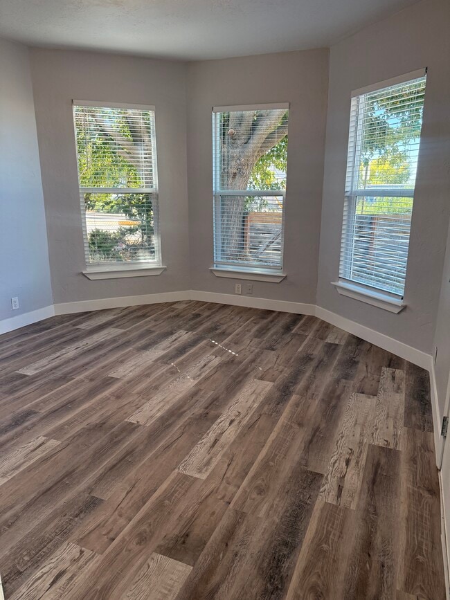 1085 S 200 W in Salt Lake City, UT - Building Photo - Building Photo