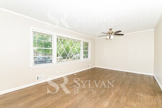 104 Adamson Dr in Jonesboro, GA - Building Photo - Building Photo
