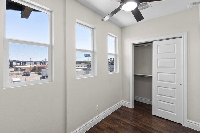property at 1906 Yandell Dr
