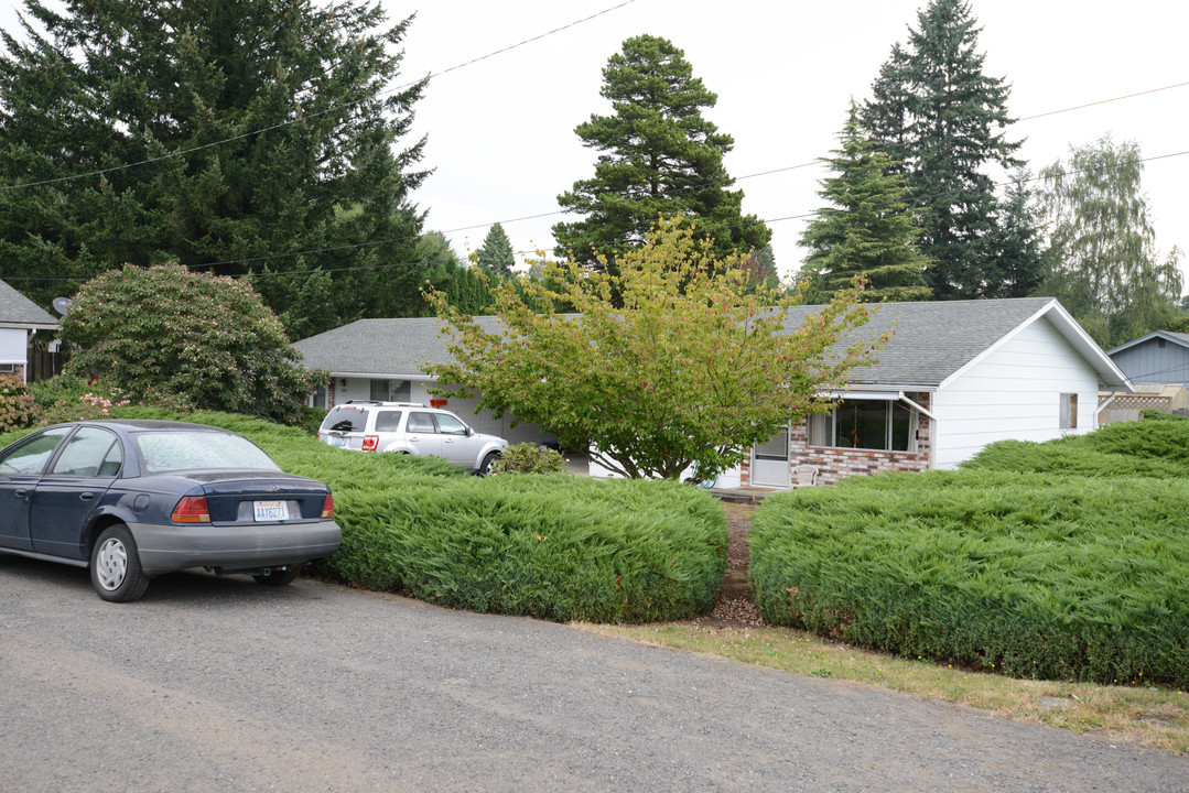 2865 H St in Washougal, WA - Building Photo