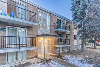 Hudson Arms in Edmonton, AB - Building Photo - Building Photo