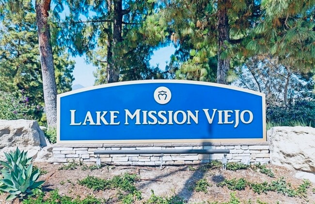 23276 La Mar, Unit #116D in Mission Viejo, CA - Foto de edificio - Building Photo