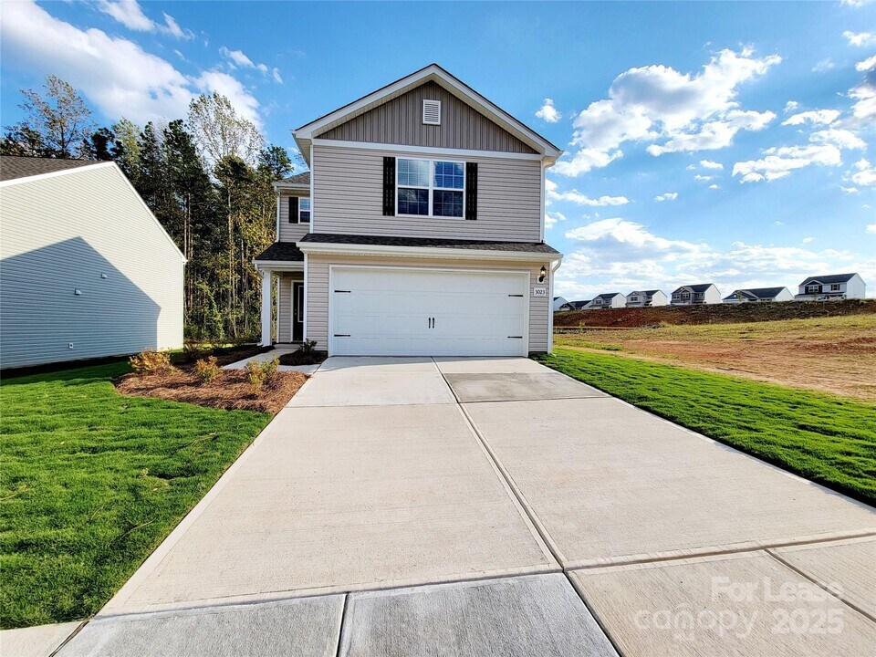 3023 Trailblazer St in Charlotte, NC - Building Photo