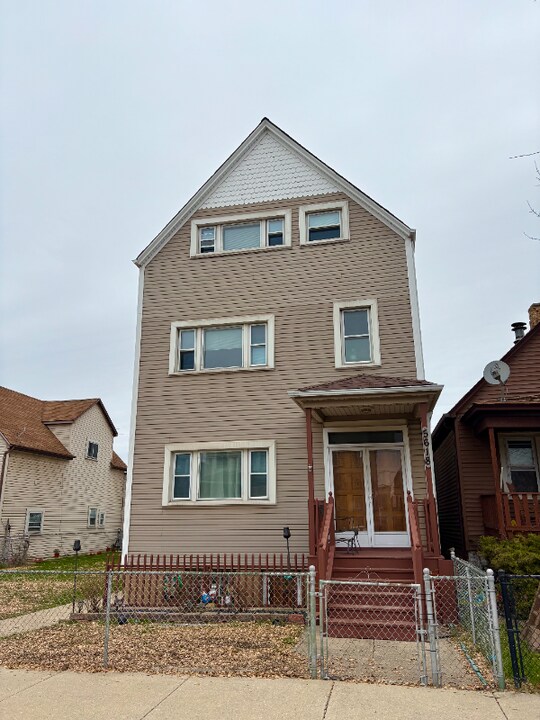 5618 W 64th Pl in Chicago, IL - Building Photo