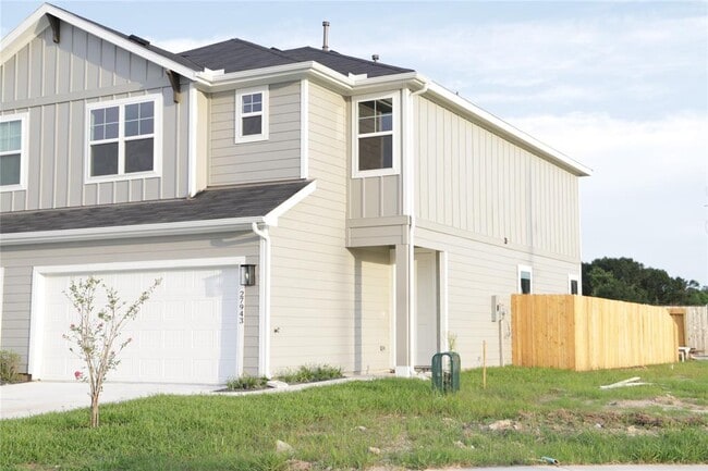 property at 27943 Western Crk Ct