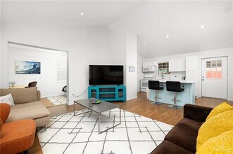 11 Barnes St in Mission, TX - Building Photo - Building Photo