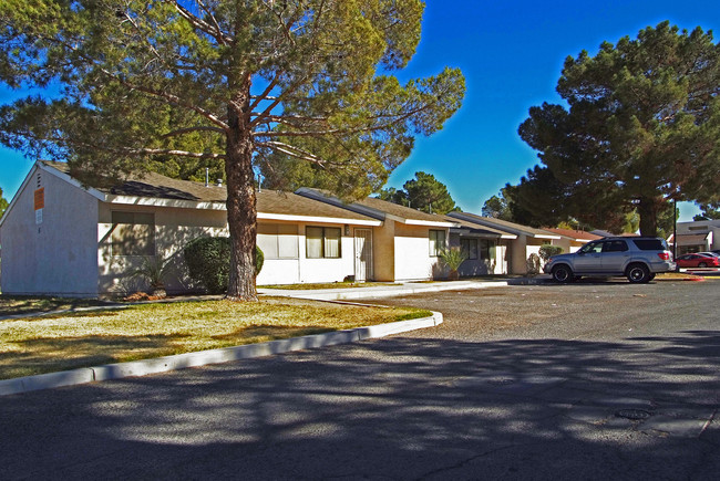 Jones Gardens in Las Vegas, NV - Building Photo - Building Photo