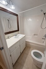 102 W Commercial St, Unit Apartment B in Pierce City, MO - Building Photo - Building Photo