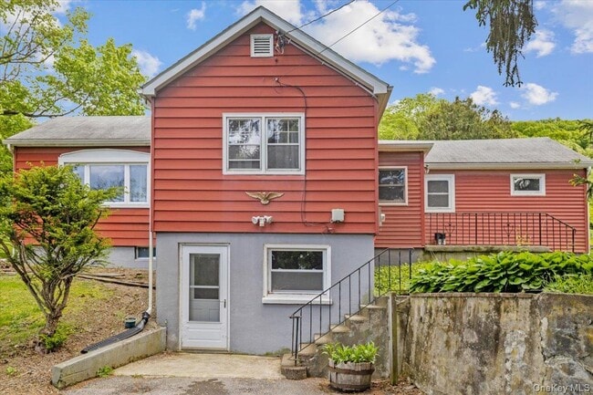 property at 508 NY-9D