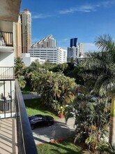 18100 Atlantic Blvd in Sunny Isles Beach, FL - Building Photo - Building Photo