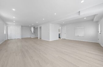 450 Jefferson Ave, Unit Second floor in Staten Island, NY - Building Photo - Building Photo