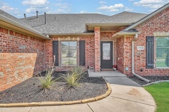 3212 Wendy Ln in Altus, OK - Building Photo - Building Photo