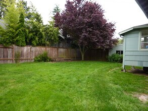 731 S 49th St in Tacoma, WA - Building Photo - Building Photo