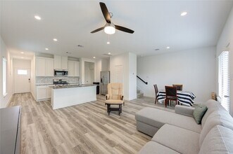 10113 Berkeley Spgs Trl in Houston, TX - Building Photo - Building Photo