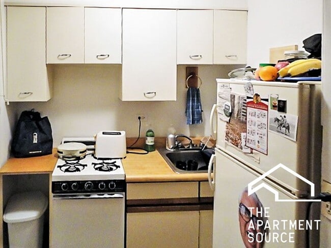 property at 514 W Cornelia Ave