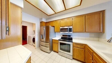 7254 Shoreline Dr in San Diego, CA - Building Photo - Building Photo