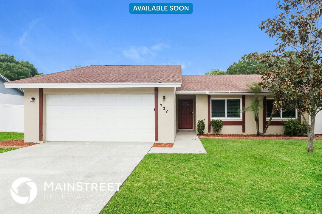 730 Calm Dr in Brandon, FL - Building Photo
