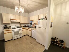 30 S Huntington Ave in Boston, MA - Foto de edificio - Building Photo