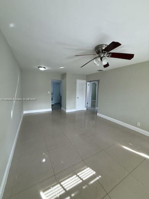 946 Laurel Dr in Lake Park, FL - Building Photo - Building Photo