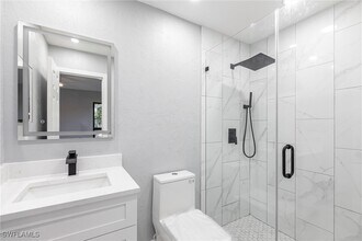 242 Ground Dove Cir SE in Lehigh Acres, FL - Building Photo - Building Photo