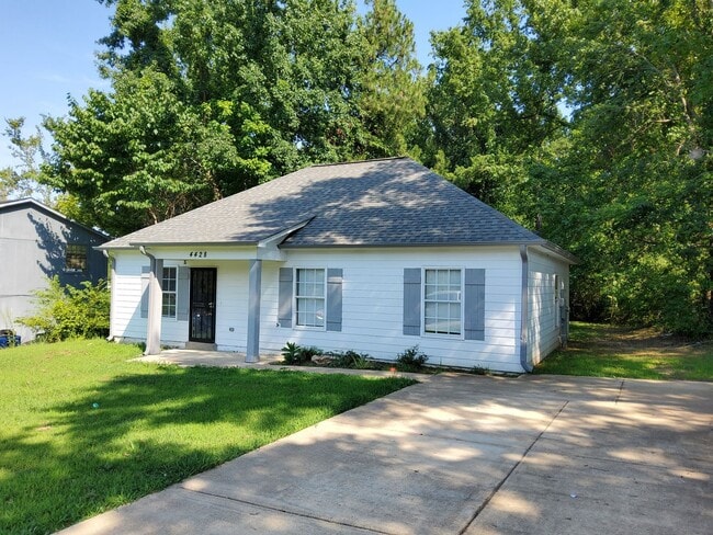 Welcome to Feels Like Home in Memphis, TN! in Memphis, TN - Building Photo - Building Photo