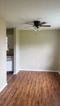 4903 De Priest Ct in Louisville, KY - Foto de edificio - Building Photo