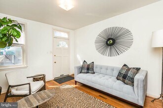 933 S Charles St in Baltimore, MD - Building Photo - Building Photo