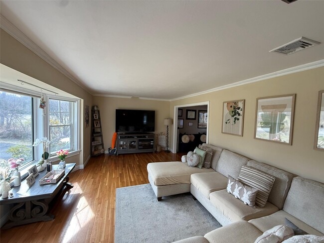 16 Minkel Rd in Ossining, NY - Building Photo - Building Photo