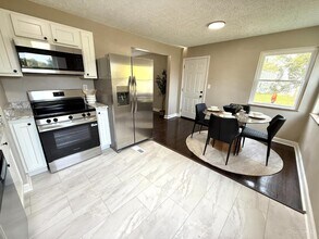 6824 Salem Rd in Cincinnati, OH - Building Photo - Building Photo