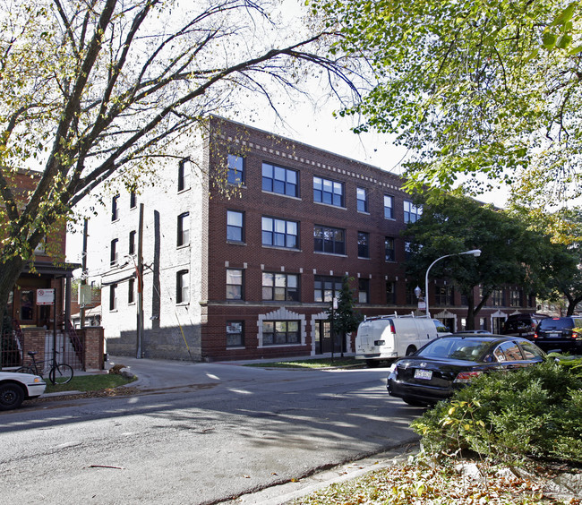 1247 W Roscoe St in Chicago, IL - Foto de edificio - Building Photo