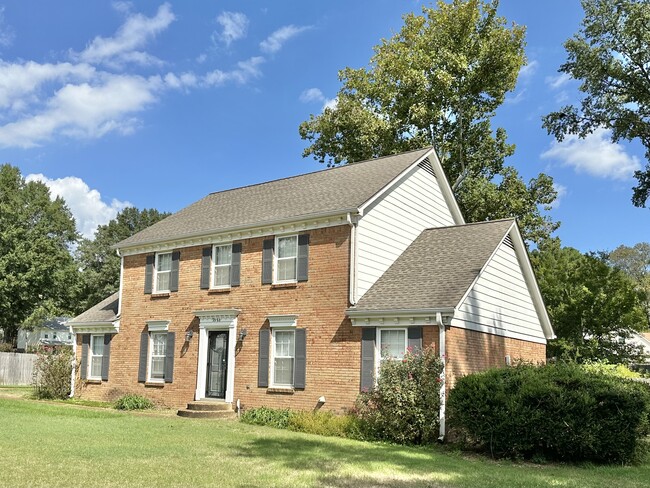 2968 Cross Country Dr in Germantown, TN - Foto de edificio - Building Photo