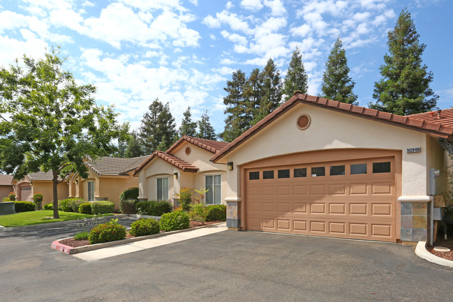 Silver Springs Rental Homes I & II in Fresno, CA - Building Photo - Building Photo