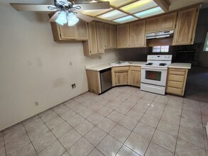 3108 Snyder Ave in Modesto, CA - Building Photo - Building Photo