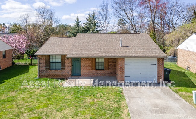 property at 6121 Bill Murray Ln
