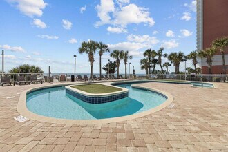 1700 N Ocean Blvd in Myrtle Beach, SC - Building Photo - Building Photo