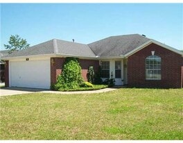 701 Cass Rd in Centerton, AR - Building Photo