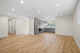 18343 San Jose St in Porter Ranch, CA - Building Photo - Building Photo