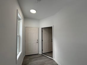 1303 Buffalo St in Michigan City, IN - Foto de edificio - Building Photo