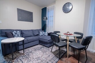 5 W 101st St in New York, NY - Foto de edificio - Building Photo