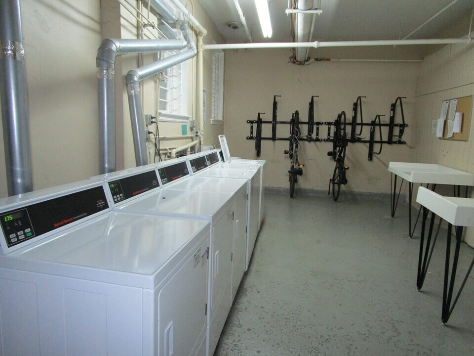 74 Fenway, Unit B3 in Boston, MA - Building Photo