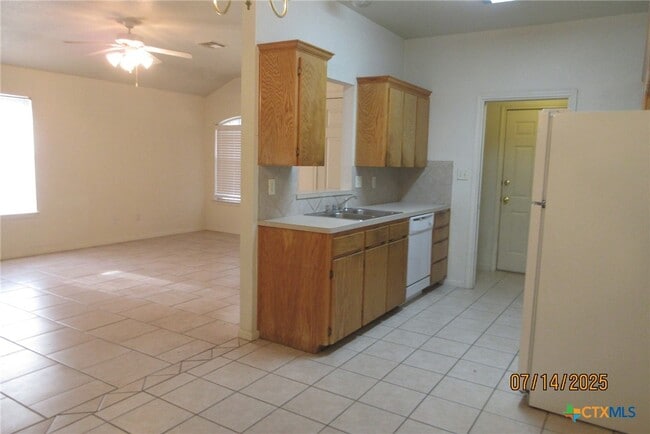 property at 2606 Edgefield St